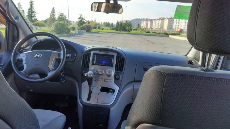 Hyundai H-1 (Grand Starex)